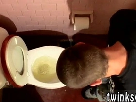 裸体健壮亚洲俊美同志男同电影《一室春光》 asian gay sex videos asiangaysite