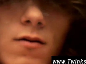 亚洲少年无套同志性交 两人硬挺着继续耕耘 taiwan sculpture gay porn