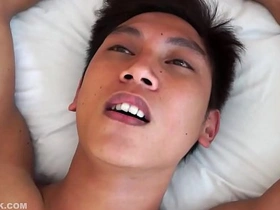 变态男孩Vahn和Rave无套狂干 gay porn teen asia