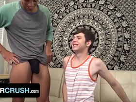 饥渴的焦糖肤色猛男Amone Bane内射无聊的继弟Dakota Lovell - BrotherCrush js studio taiwan gay porn