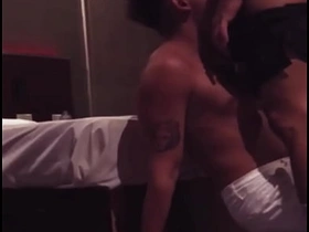 酒店服务员让我用额外小费尝尝他的大屌 porn gay taiwan