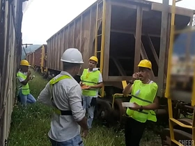 工友午休时玩大了 轮操被动同事还射了好多精液当甜点 japanese muscle uncaring porn video