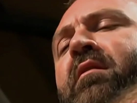 老爹性档案: Cam Curtz被大屌老爹们诱惑征服的狂野之夜 careless teen chinese porn videos