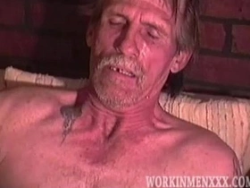 熟男斯诺撸管 gay porn black plus asian