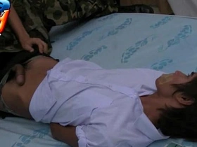 学生仔与军装嫩男下流嬉戏 chinese handjob unconcerned porn