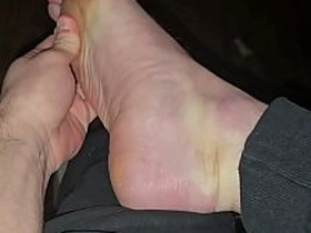 可爱运动员把他多汁大鸡巴插进英俊猛男的屁眼 asian superman gay porn