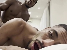 大鸡巴干得我欲仙欲死 gay porn chinese daddy white boy