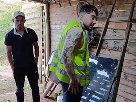 老板和员工 员工完成任务后 老板看他浑身大汗直接硬到爆 asian gay big ass porn