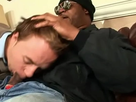 黑肌猛男撕開白嫩男孩肛門狂操 korean solo porn blissful