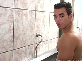 拉丁三人公厕性交 gay chinese bound porn