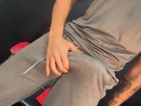 肌肉猛男狂撸挑衅你 japan gay piss porn