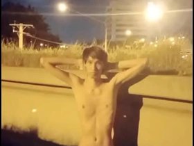 天桥上暴露 blissful chinese humiliation porn