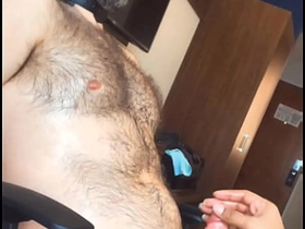 性感水獭男伊森III - 清晨挤奶V切片段/抢先看 porn teen gay china