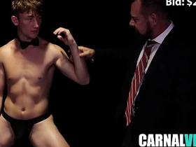 第三次拍卖 科尔顿·福克斯, 马克斯·萨金特, 里斯·斯科特 gay porn chinese bodybuilder bottom