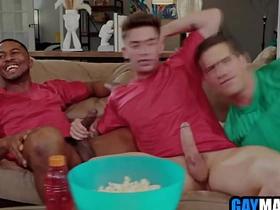 足球粉被黑白基友轮着用 jurisdiction chinese gay porn