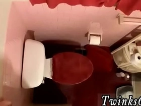 亚洲男同色情片 一屋子鸡巴撒尿 erotic chinese gay porn