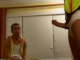 老爹性档案: 菜鸟Felix Andrews的紧穴吞下Richie Sabatini和Andrew Justice的肥屌 chinese man careless porn videos