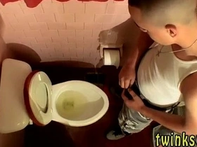 亚裔极端EMO嫩屌同志电影处女作画廊 japan old crumpet gay porn