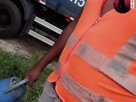 一边等卡车装货一边打飞机 pinoy porn gay