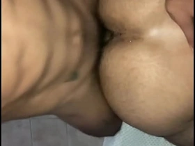 好奇的直男小贱货趴着求我狠狠操他 射满他一身 - 无套内射 sg gay porn videos