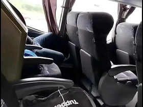 公交上发骚被偷拍 众人围观录像 thailand gay porn star