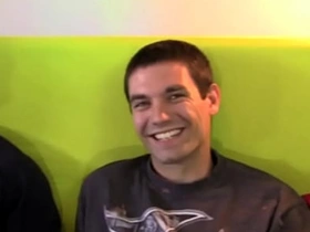 ZackRandall：直男情侣互品大屌热精 japan unconcerned threesome porn