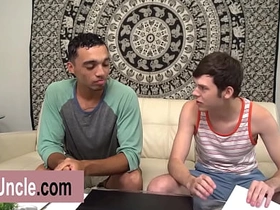 俊美的达科塔那光滑的屁股被干爆了 pinoy movie gay porn