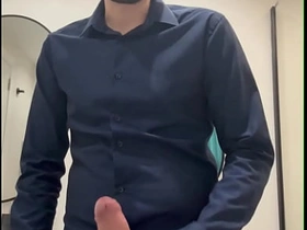 性感老爹对着镜子手淫 asian gang gay porn