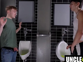 你他妈看什么看 安吉尔·埃利亚斯 chinese careless porn deep dicc