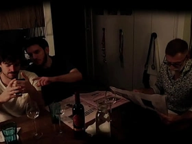 暴露狂基佬情侣当着真老头面玩老少配 asian gay sex videos hindi