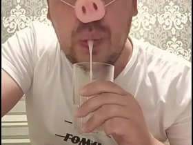 这个俄国基佬有瘾: 就爱嘴里新鲜精液的味道! japan gay return porn