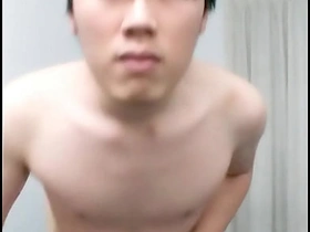 可爱的亚洲小鲜肉打飞机 hot gay porn categories