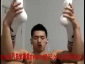 亚裔少年镜头前射精 chinese gay boyfriend porn