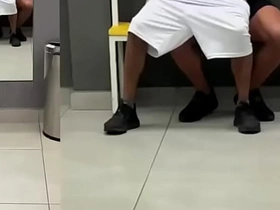 健身教练练完就操了我 asian gay sex world videos