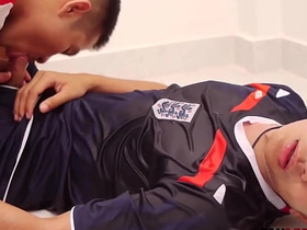 亚洲猛男被小便同性口交后无套 office japanese gay porn