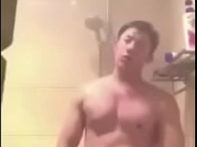 亚洲型男直播 asian gay put the squeeze on someone sex videos