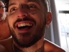 摄影师和BLEWVY疯狂激烈性交 两个变态啥都玩直到射爆！完整版32分钟在RED gay porn chinese horse around