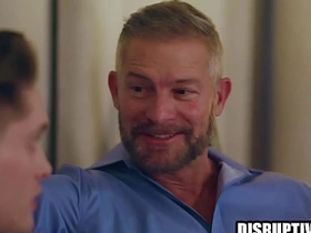 缺乏安全感的同志被年长情人操 boyfriend tv asian gay sex videos