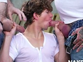 Greyson Myles和Eddie Patrick户外群交 korean gay porn seegasm