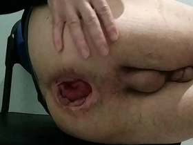 拍完300部肛交片後曬臀 還被巨物狠狠插入 asian old gay uncle sex videos