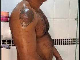 大雕猛男洗硬屌 indian chinese gay porn