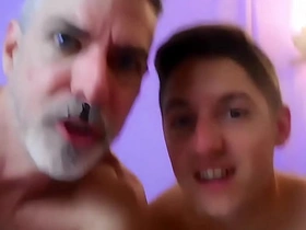 人形犬：Devin Jones与Richard Lennox激烈交媾 渴求下流游戏 fat chinese booty gay porn