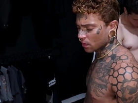 大学兄弟会群P狂欢 gay porn china rub-down