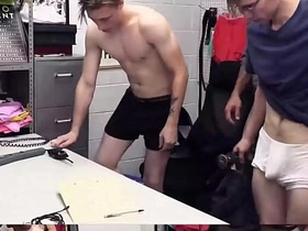 变态黑警Donovan Cox深喉猛操精壮少年Nico Comet - 少年犯系列 chinese gay porn muscles